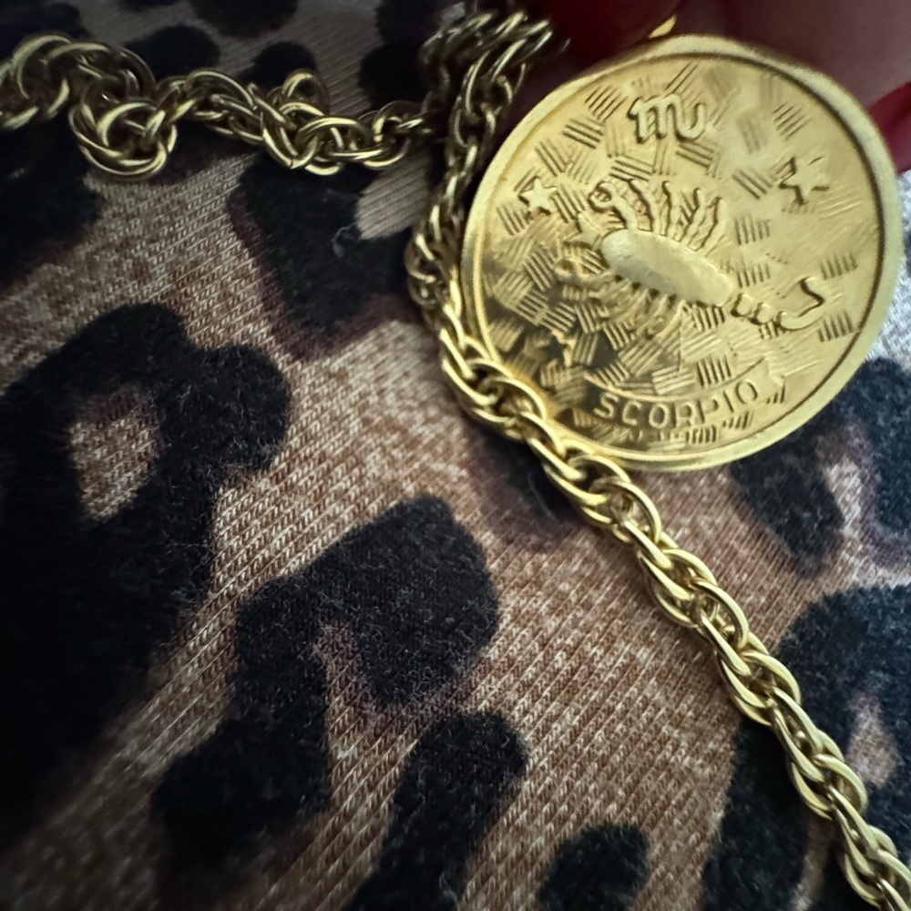 Sarah Coventry Scorpio Pendent - Picture 4 of 7